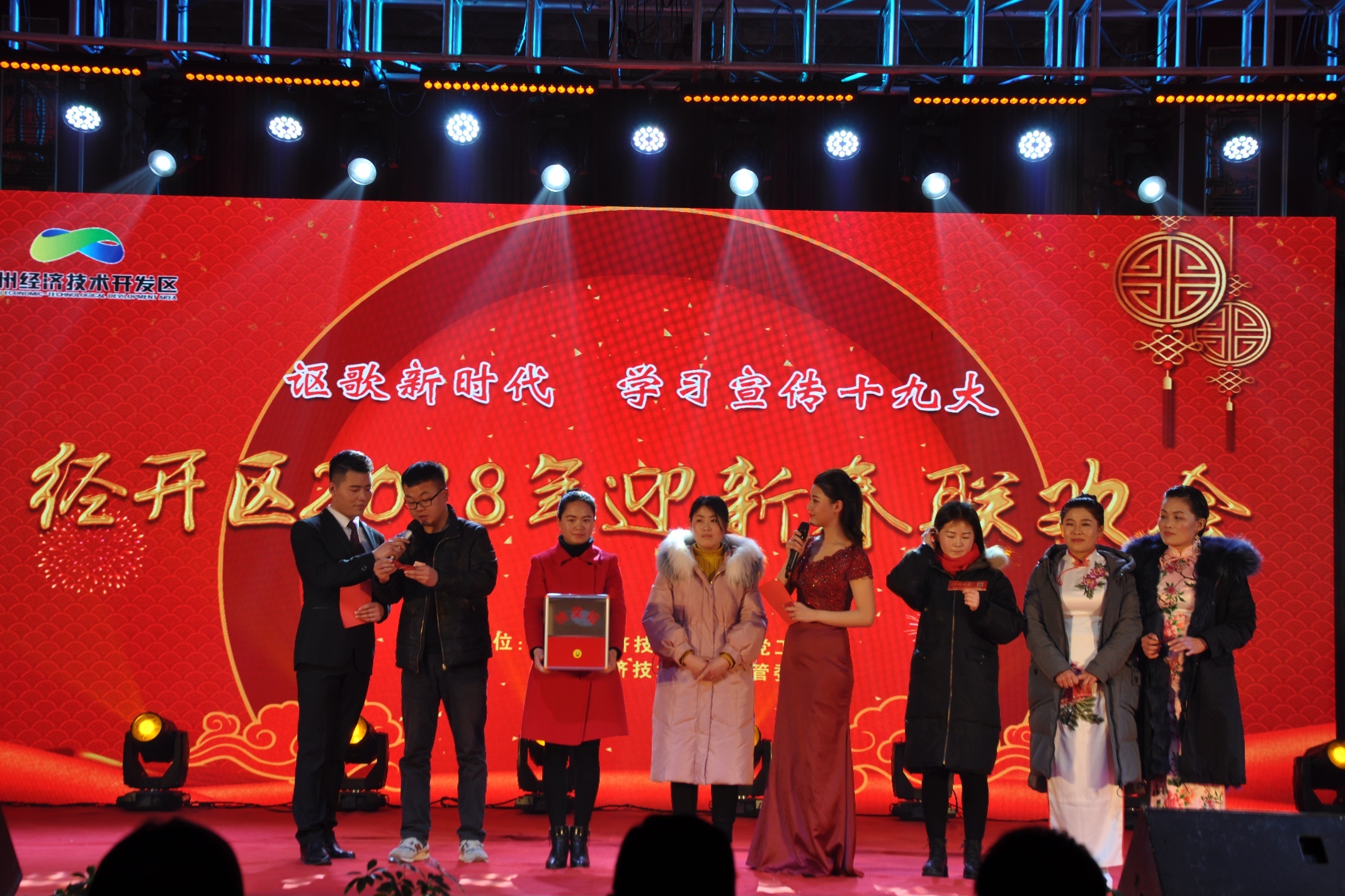 DSC_0115.JPG DSC_0115.JPG